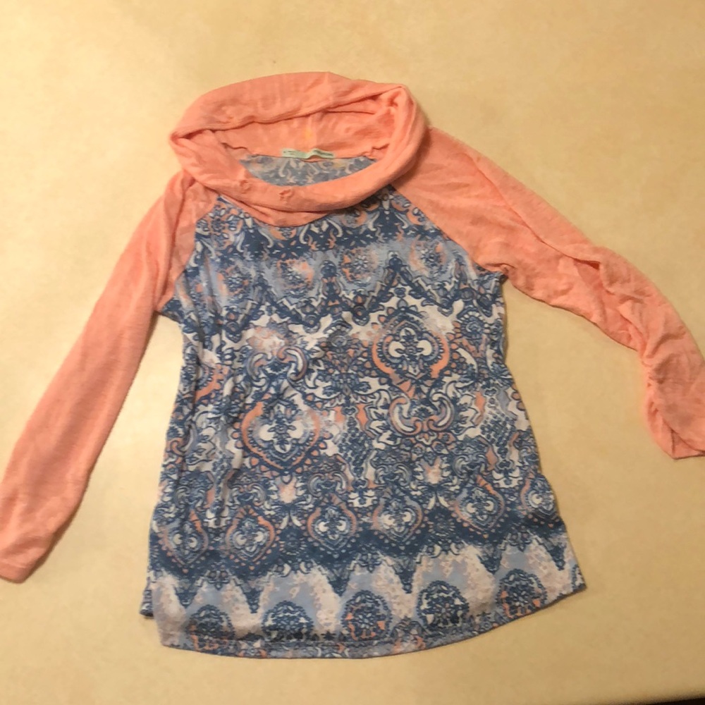 Long sleeve shirt